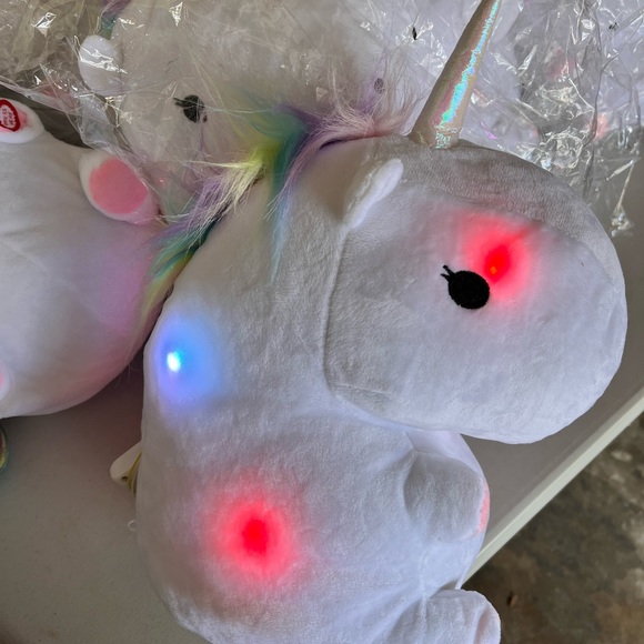 LED light up Color changing Rainbow UNICORN - Picture 4 of 7
